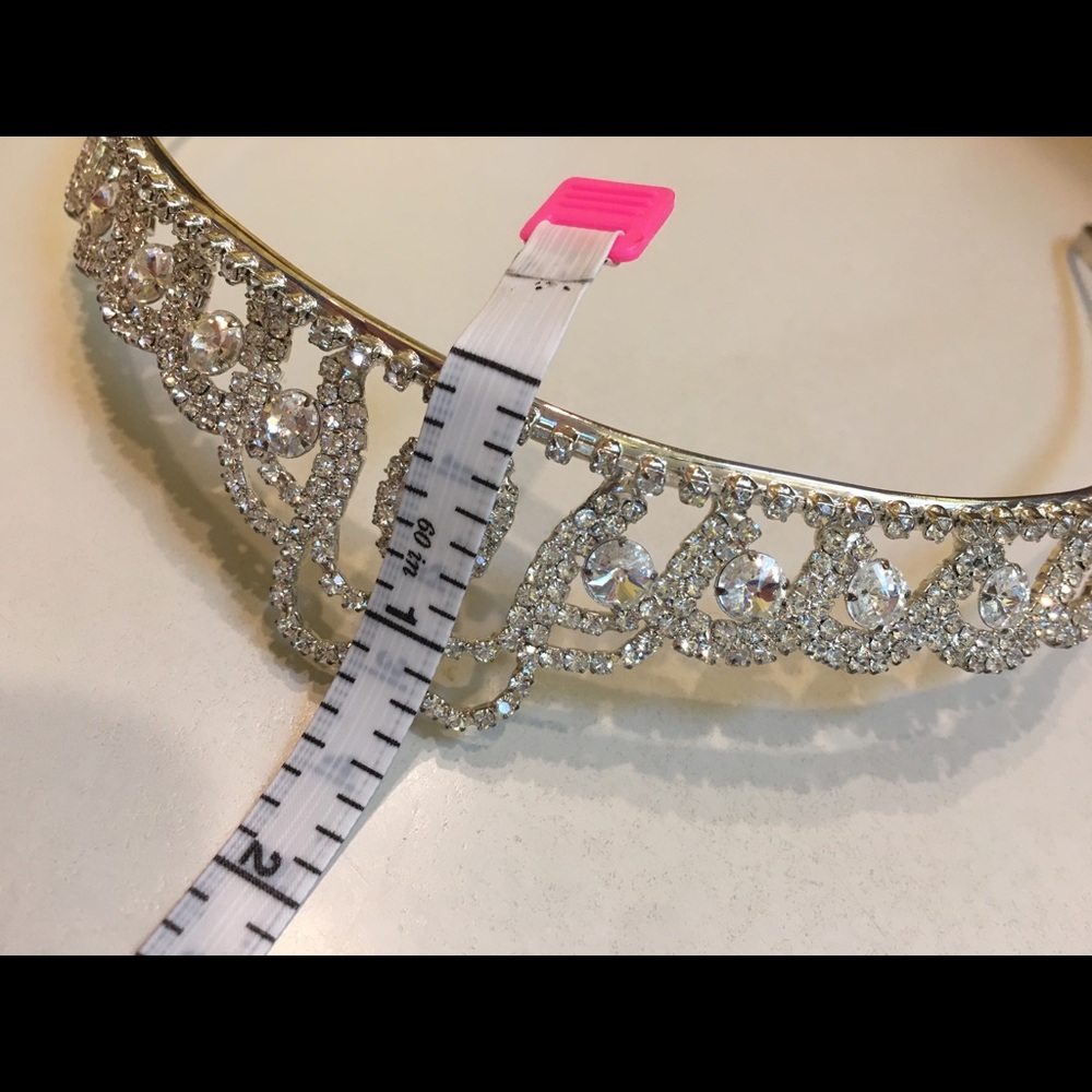 Tiara - Picture 7 of 8